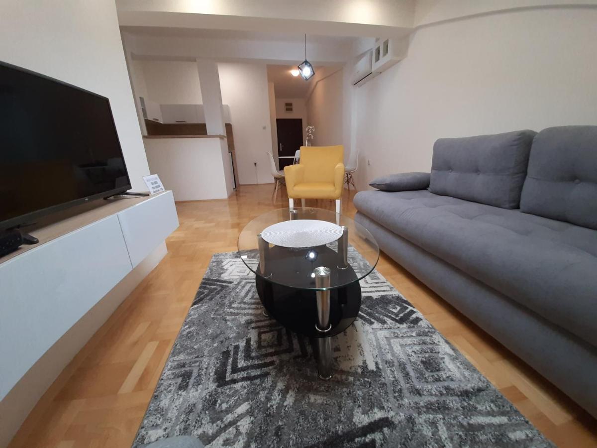 Heart Of The City Apartment Ni Екстериор снимка