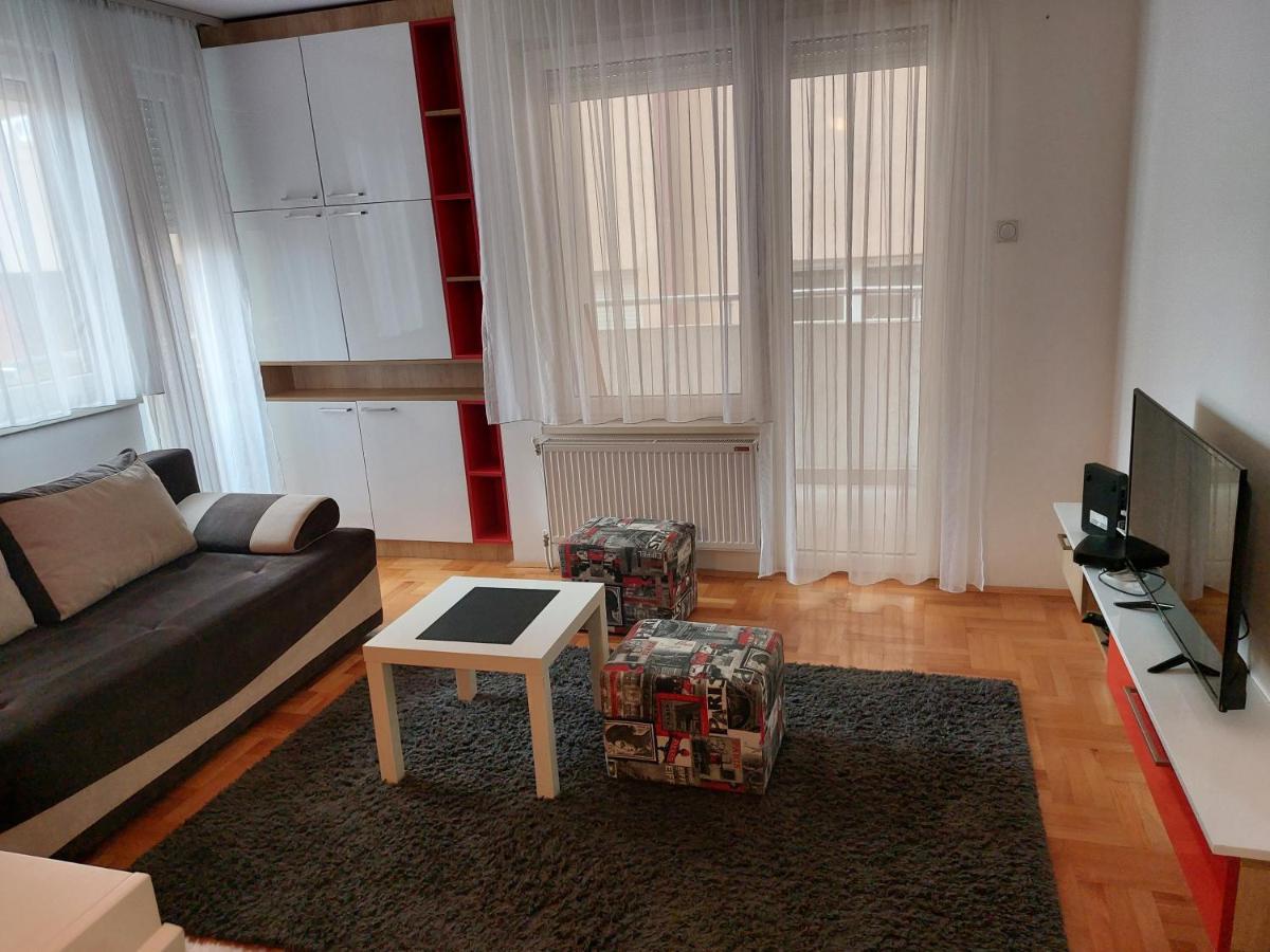 Heart Of The City Apartment Ni Екстериор снимка