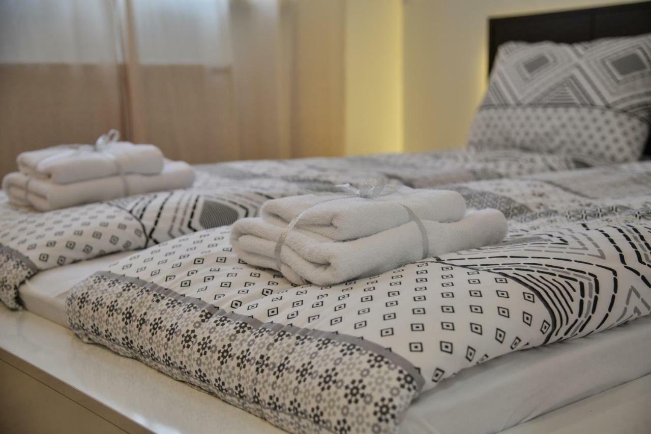 Heart Of The City Apartment Ni Екстериор снимка