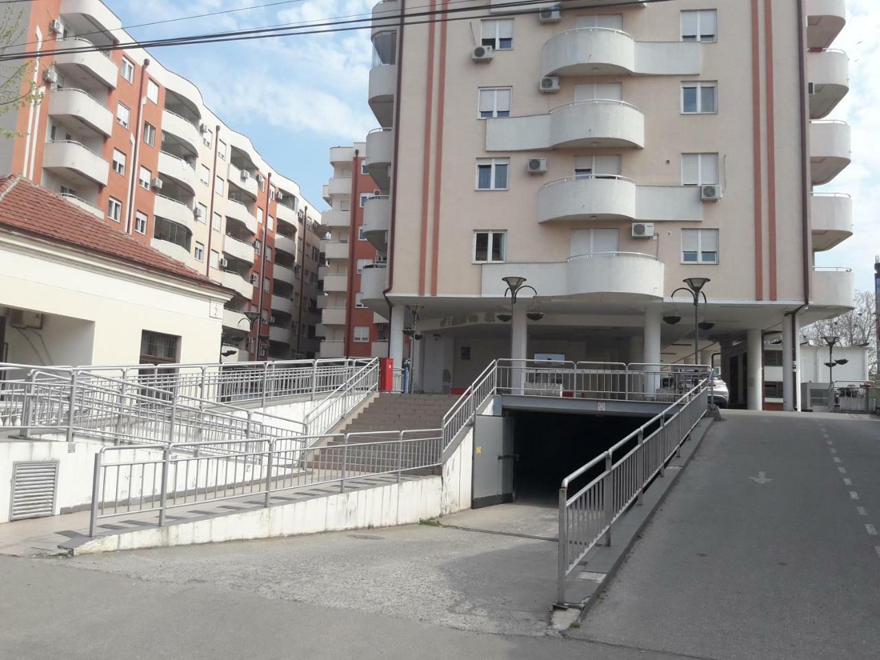 Heart Of The City Apartment Ni Екстериор снимка