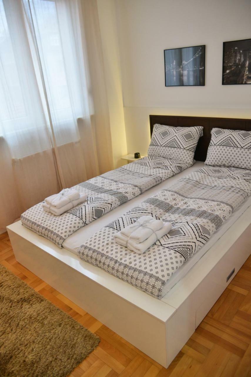 Heart Of The City Apartment Ni Екстериор снимка