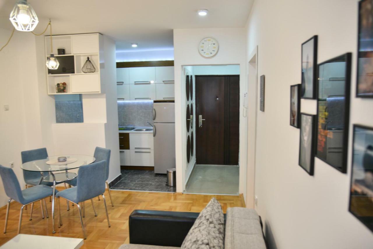 Heart Of The City Apartment Ni Екстериор снимка