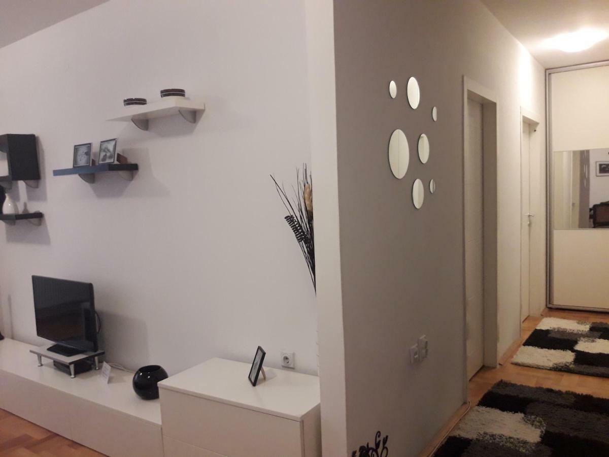 Heart Of The City Apartment Ni Екстериор снимка