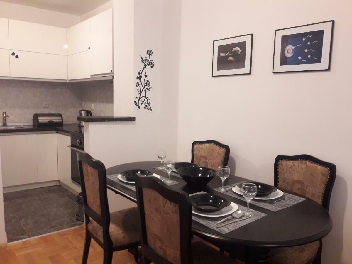 Heart Of The City Apartment Ni Екстериор снимка